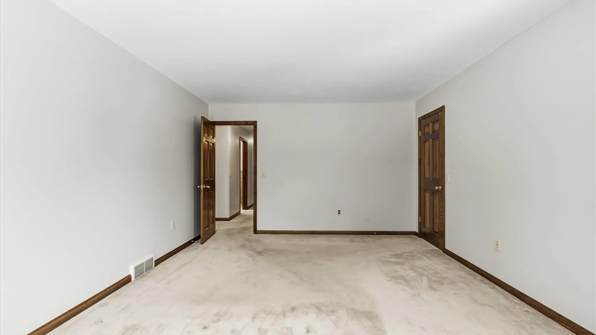 Property at 8205 Duvall Circle, Manlius, NY 13104 33