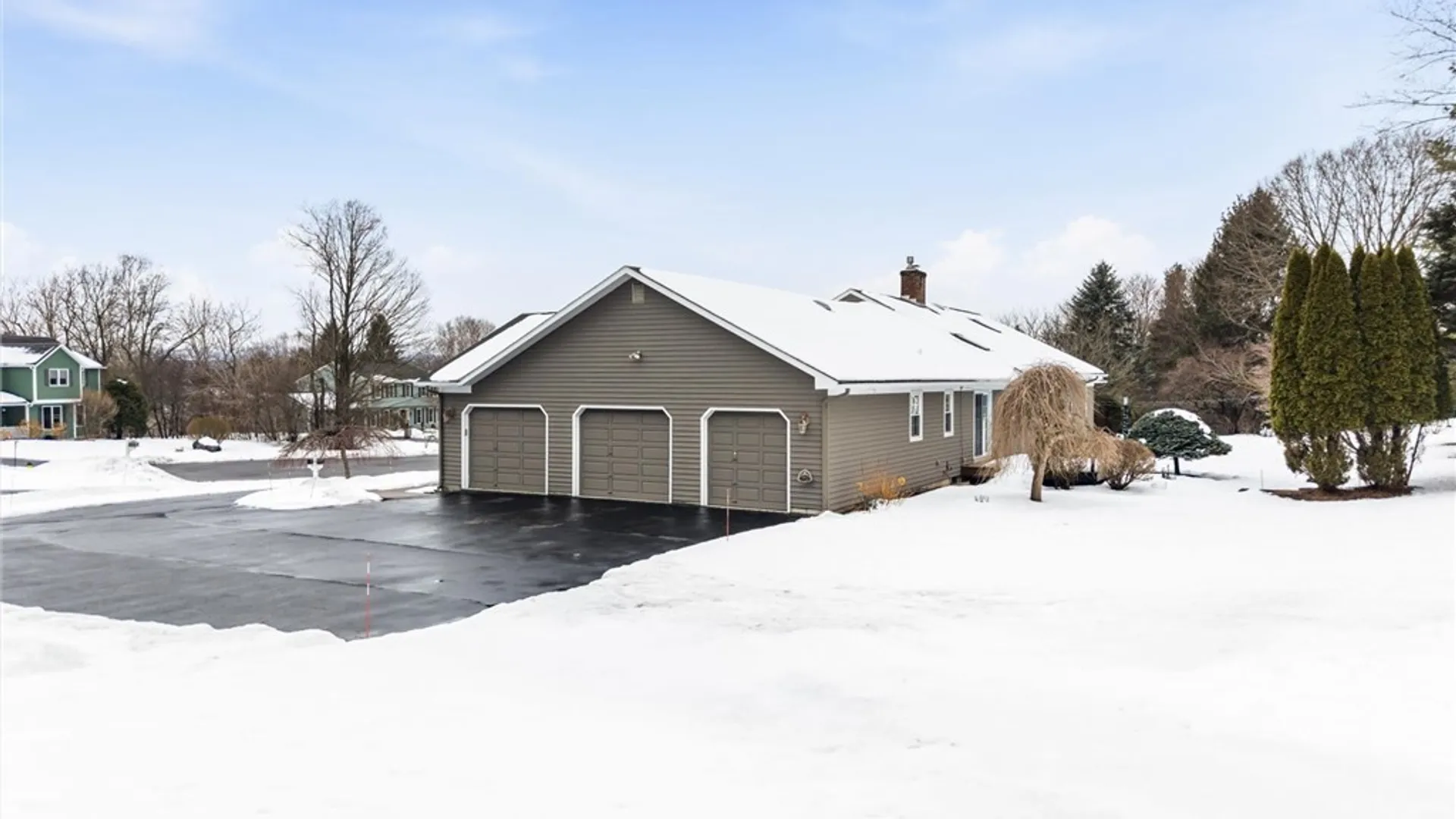 Property at 8205 Duvall Circle, Manlius, NY 13104 43
