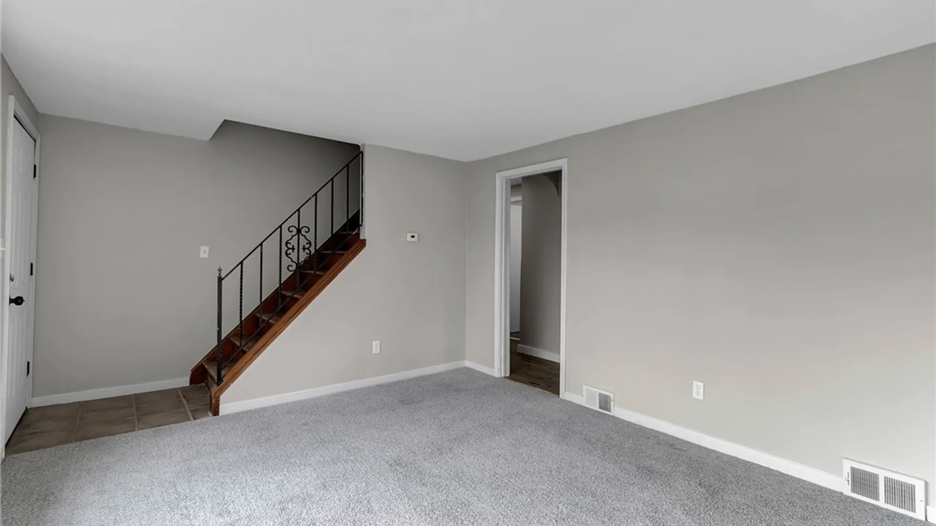 Property at 92 Sharon Parkway, Lackawanna, NY 14218 10
