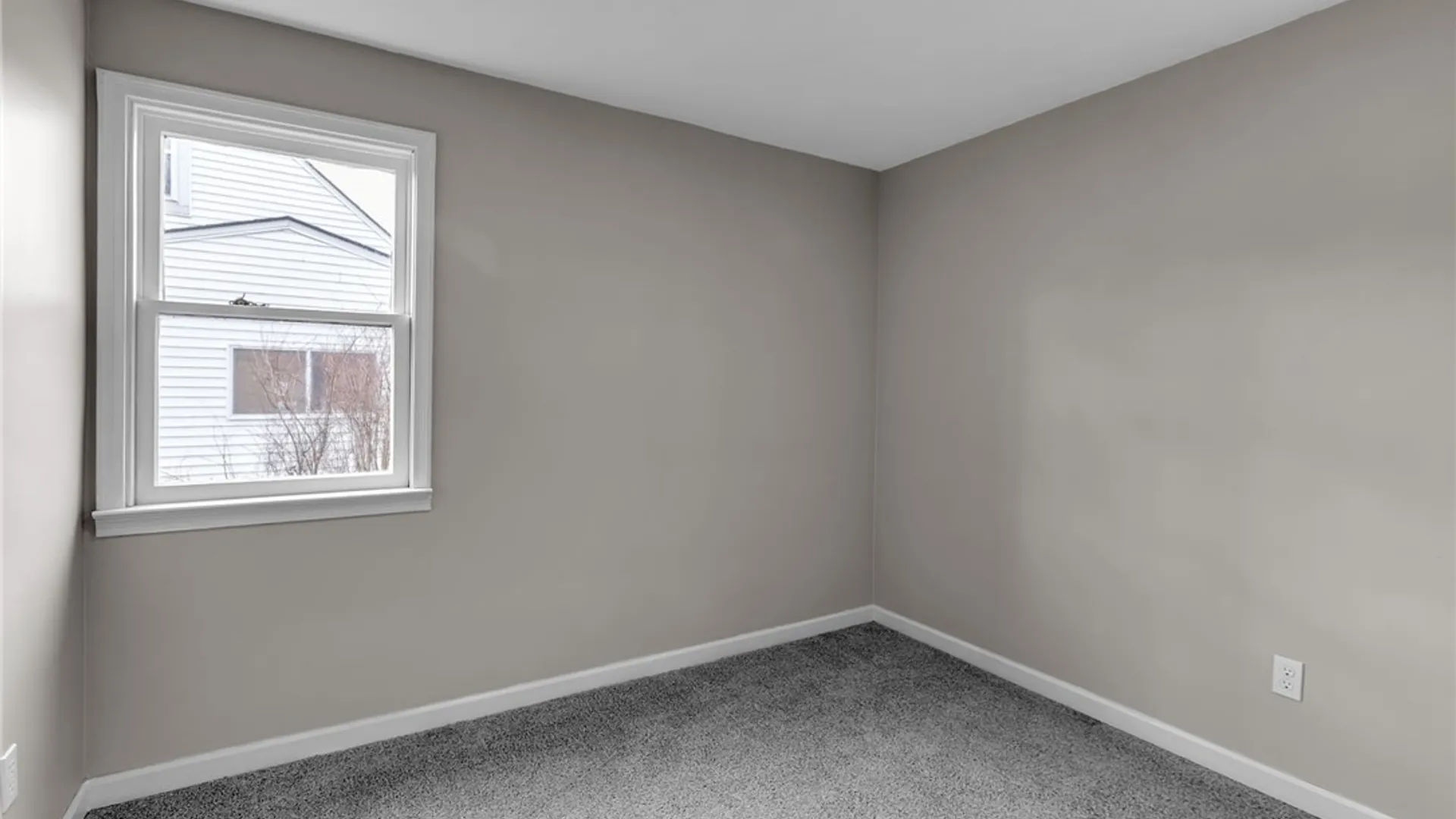 Property at 92 Sharon Parkway, Lackawanna, NY 14218 28