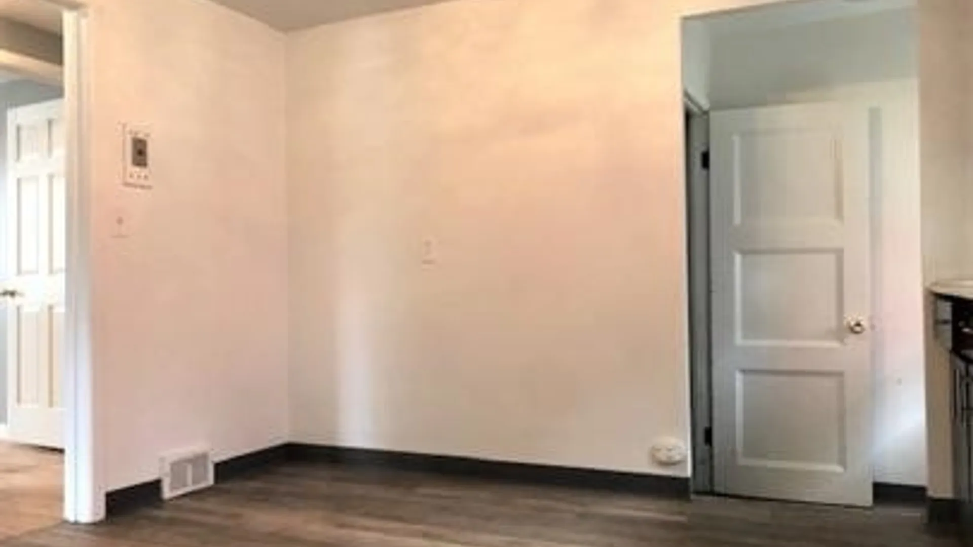 Property at 405 Grover Cleveland Highway, Amherst, NY 14226 17