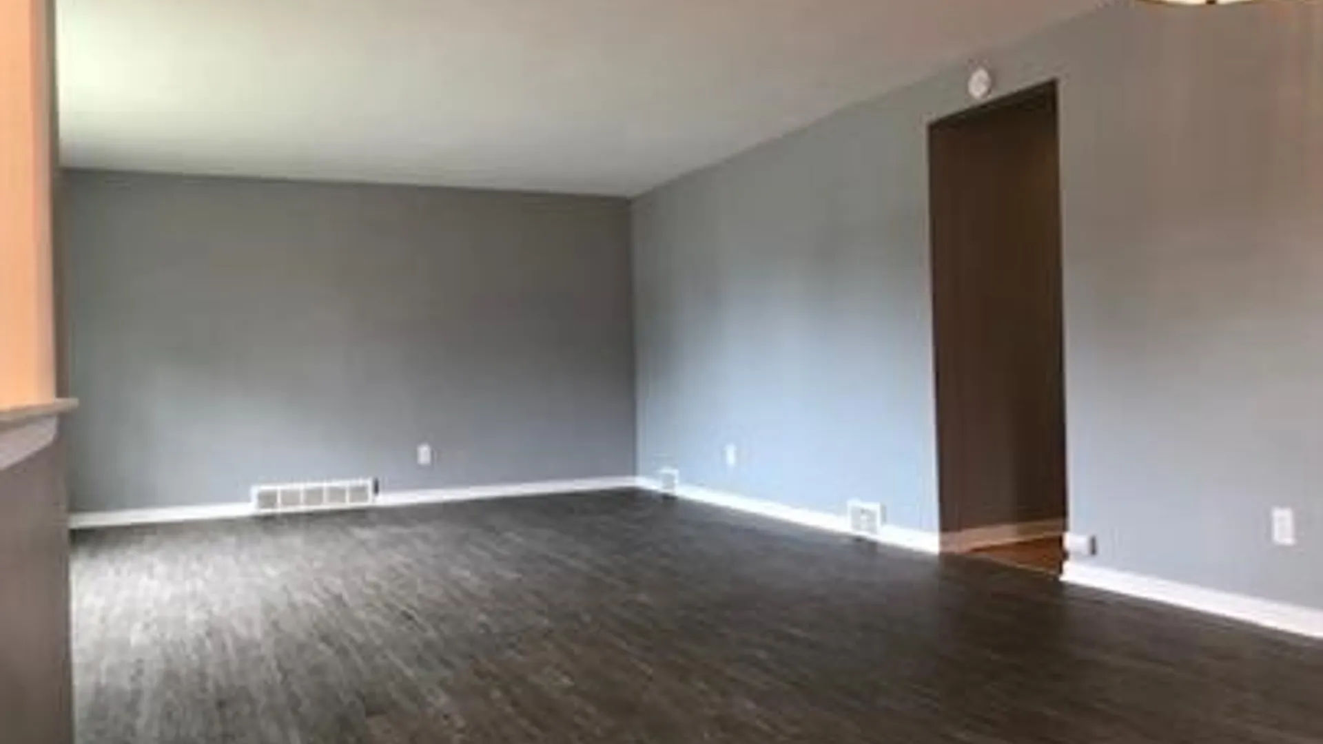 Property at 405 Grover Cleveland Highway, Amherst, NY 14226 5
