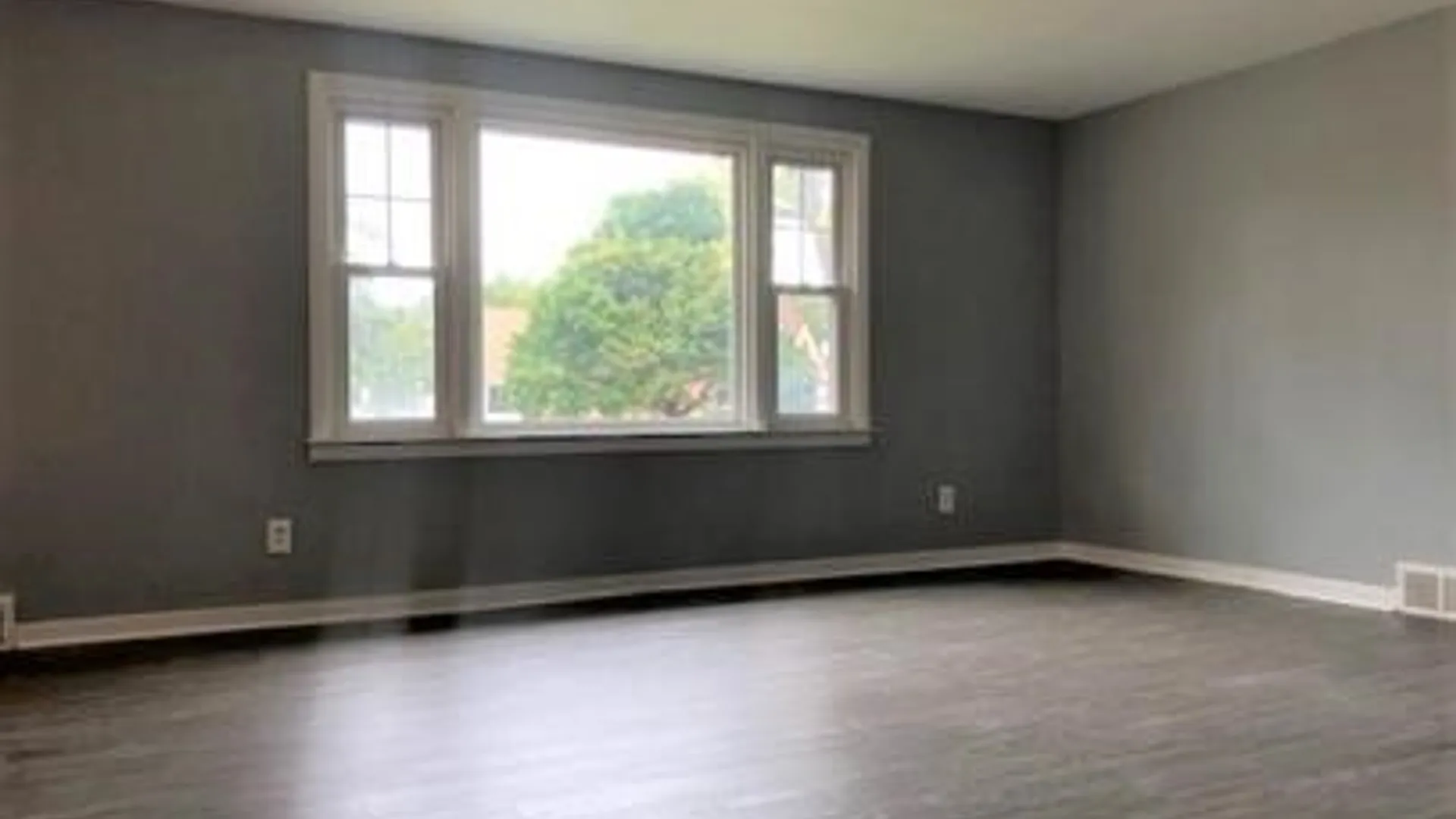 Property at 405 Grover Cleveland Highway, Amherst, NY 14226 8