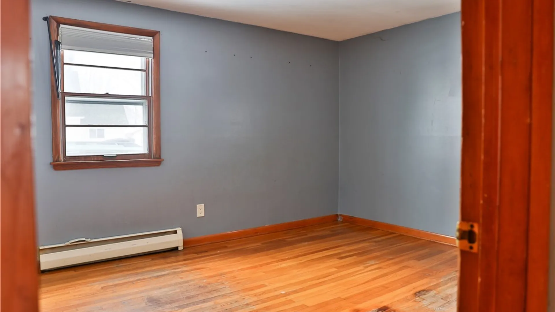 Property at 41 Aurora Avenue, West Seneca, NY 14224 10