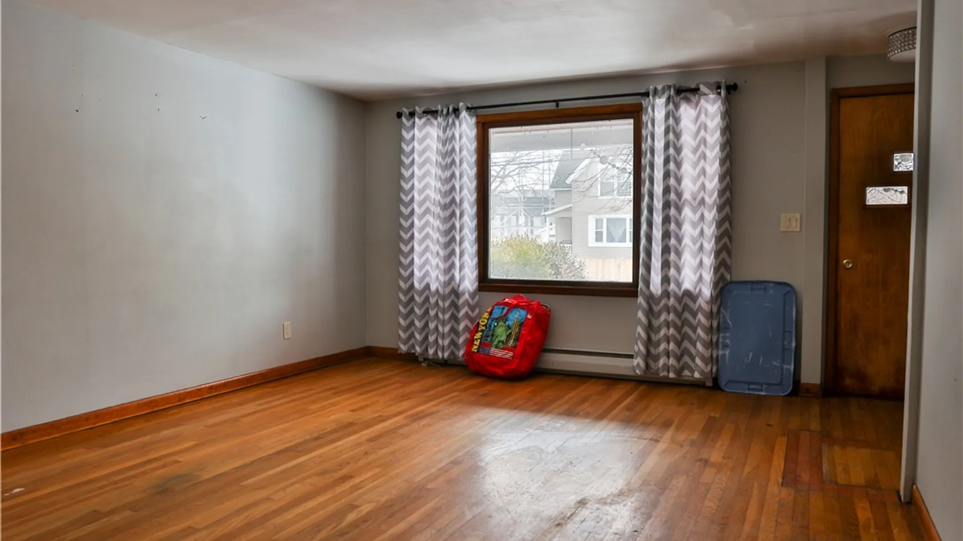 Property at 41 Aurora Avenue, West Seneca, NY 14224 8