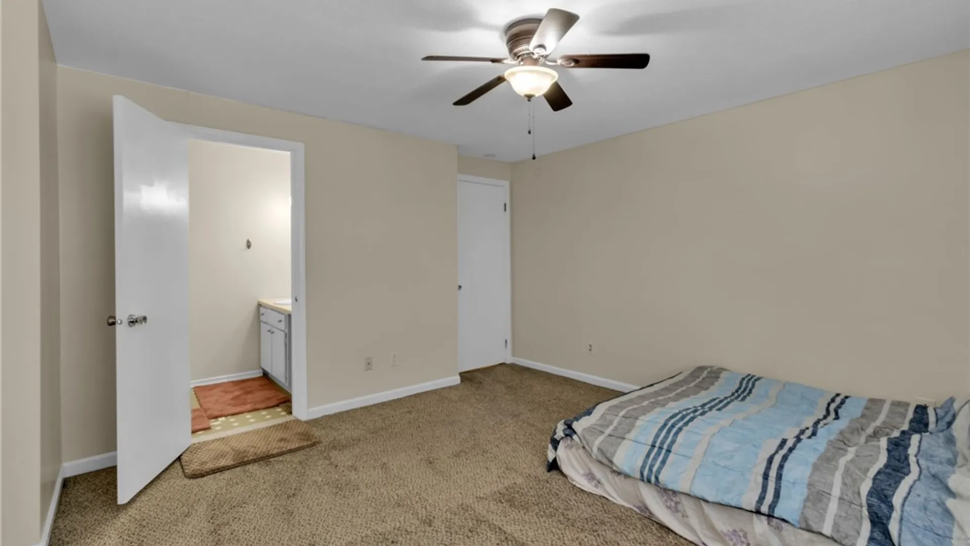 Property at 335 Cayuga Road, Amherst, NY 14221 17