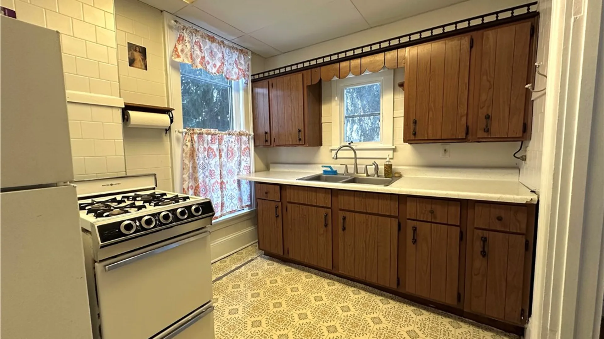 Property at 32 Lake Avenue, Auburn, NY 13021 8