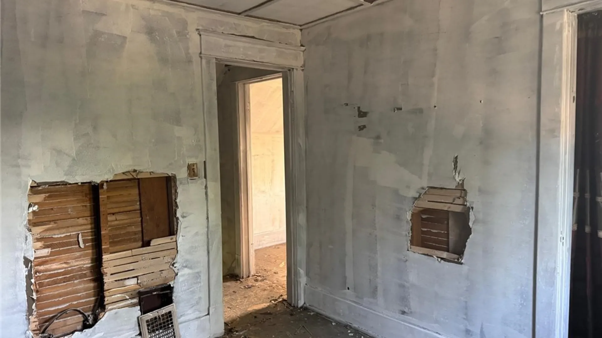 Property at 8623 Lindbergh Avenue, Niagara Falls, NY 14304 35