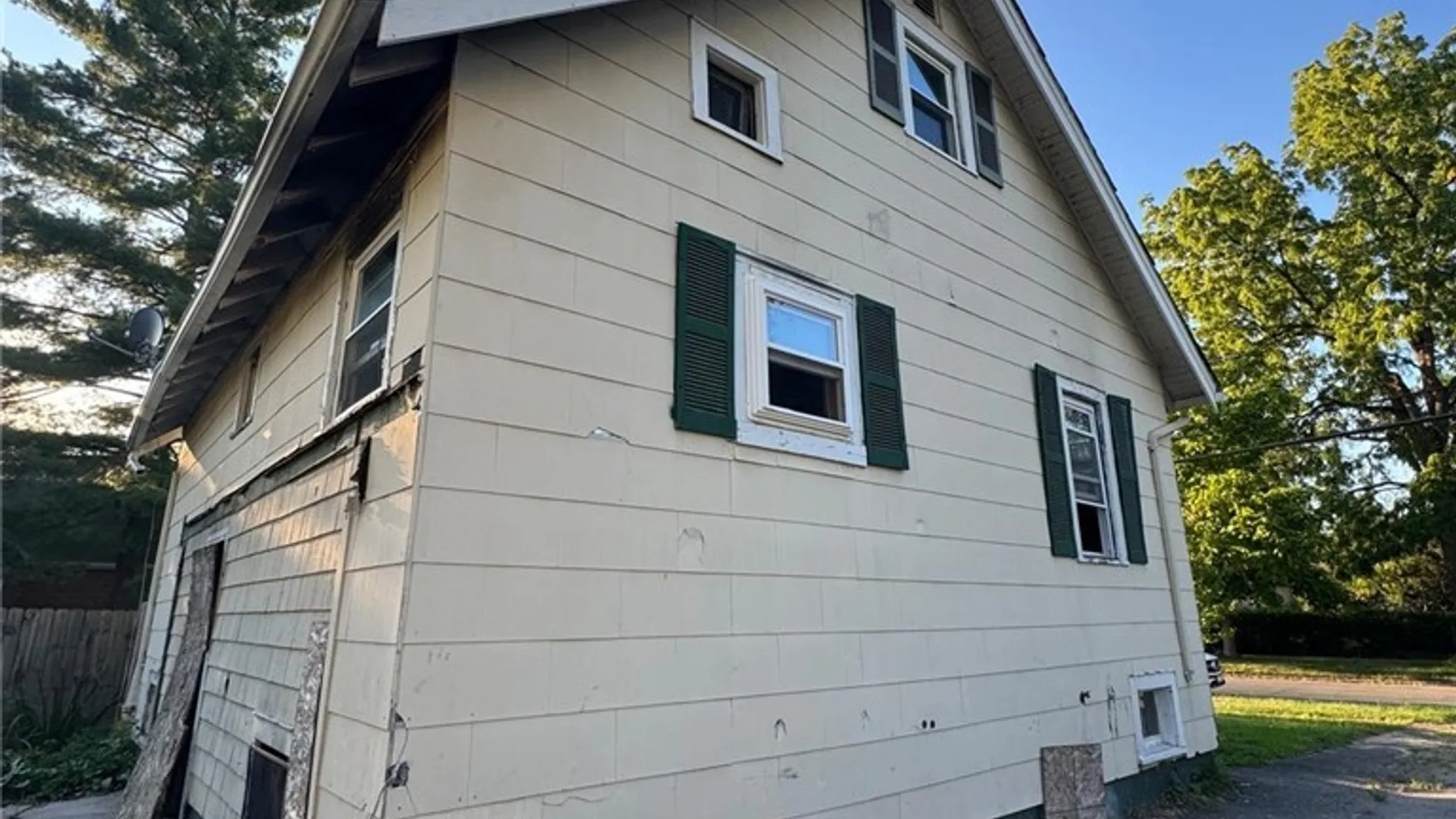 Property at 8623 Lindbergh Avenue, Niagara Falls, NY 14304 39
