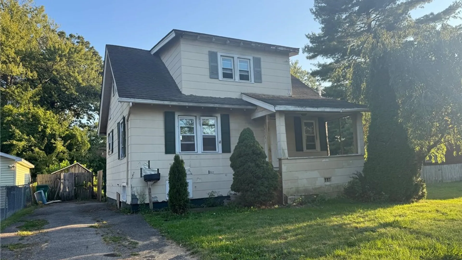 Property at 8623 Lindbergh Avenue, Niagara Falls, NY 14304 4