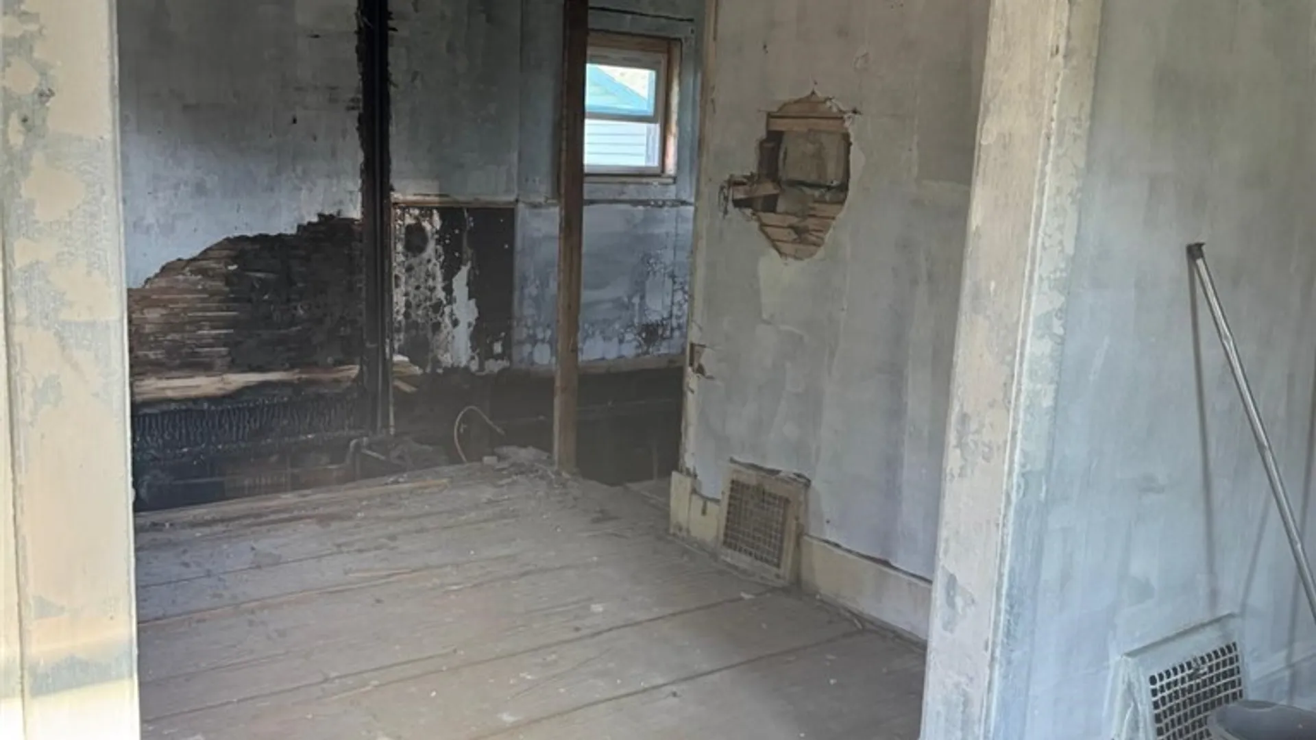 Property at 8623 Lindbergh Avenue, Niagara Falls, NY 14304 6
