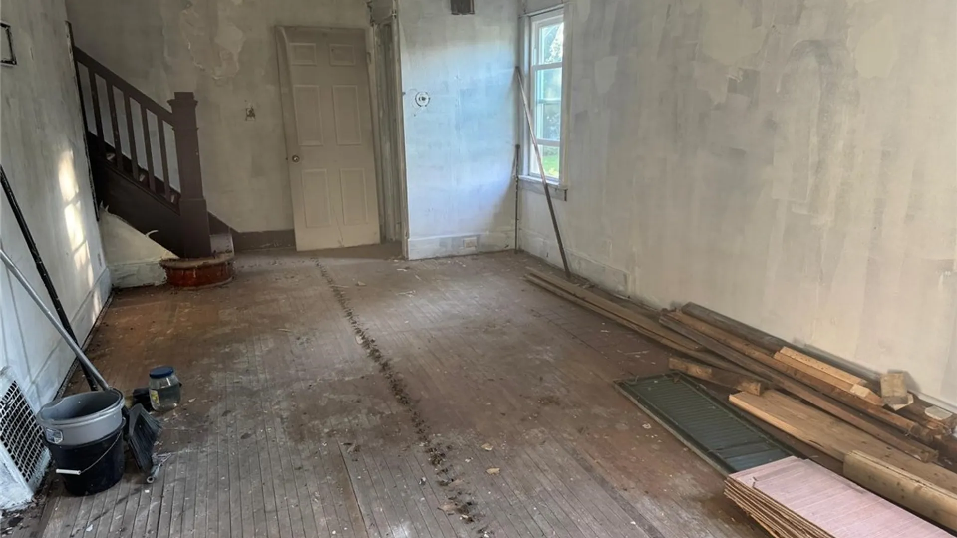 Property at 8623 Lindbergh Avenue, Niagara Falls, NY 14304 9