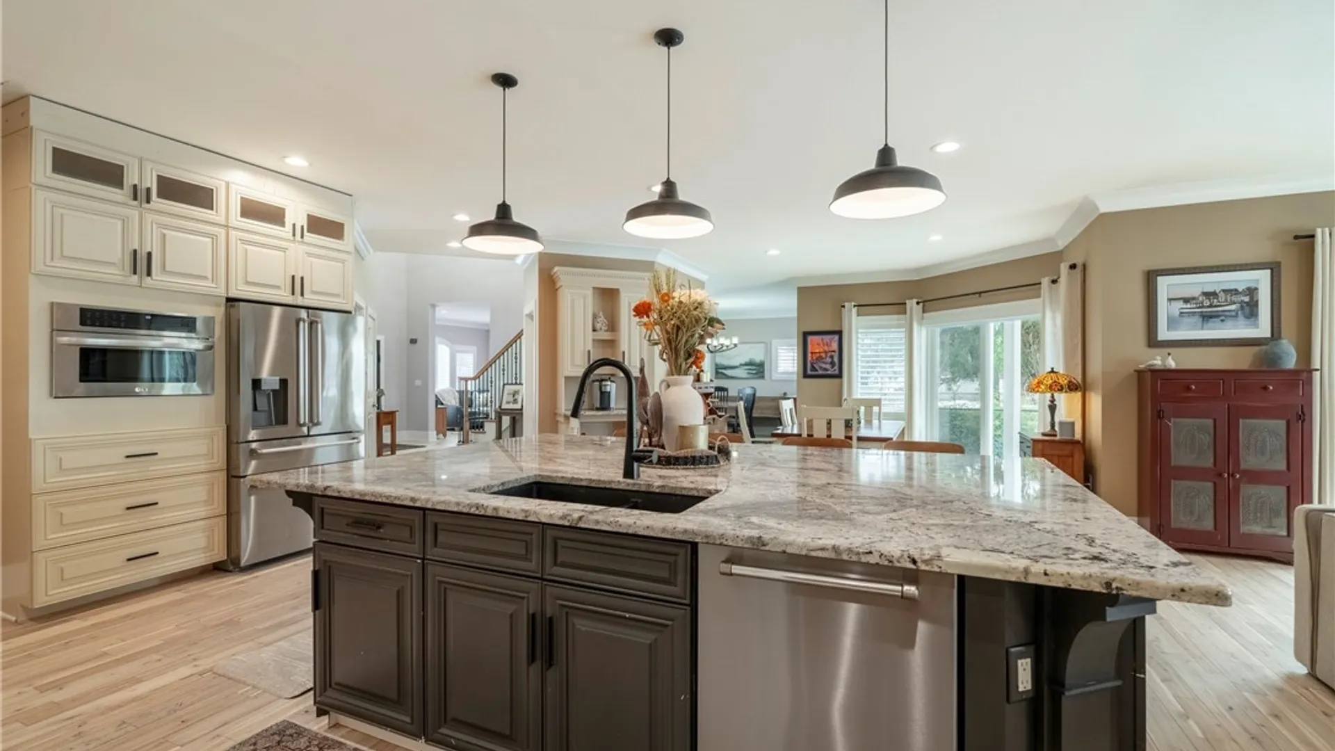 Property at 4990 Kraus Road, Clarence, NY 14031 11