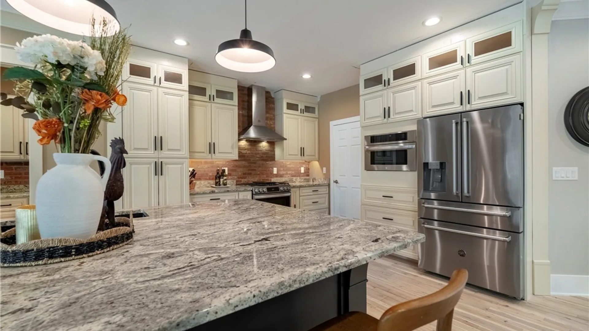 Property at 4990 Kraus Road, Clarence, NY 14031 13