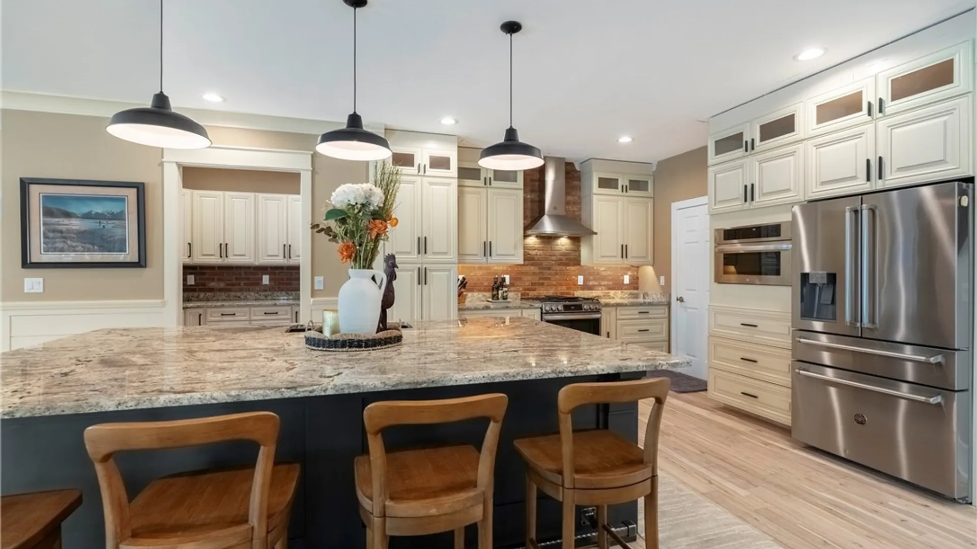 Property at 4990 Kraus Road, Clarence, NY 14031 15