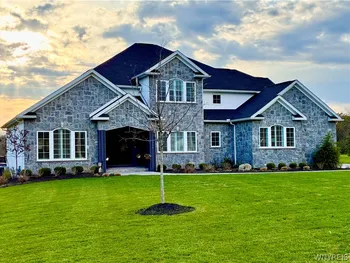 4990 Kraus Road, Clarence, NY 14031