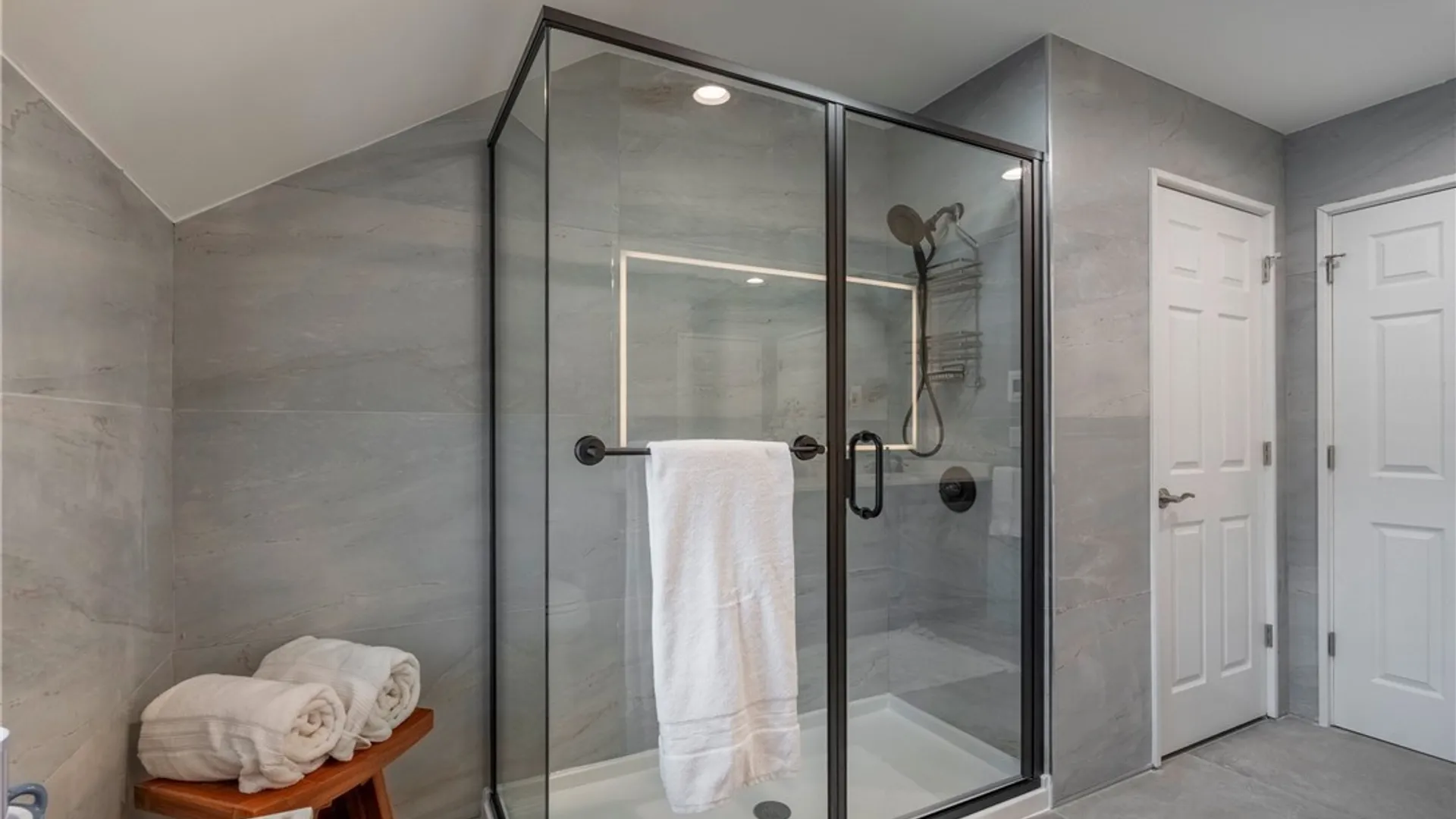 Property at 4990 Kraus Road, Clarence, NY 14031 37