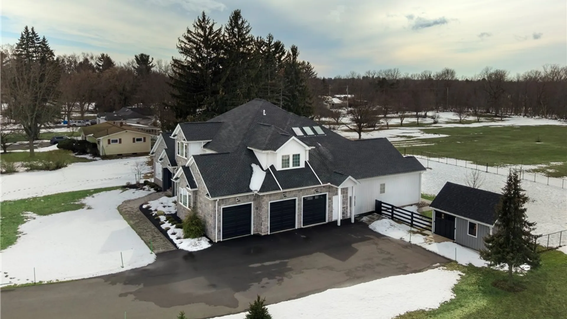 Property at 4990 Kraus Road, Clarence, NY 14031 43