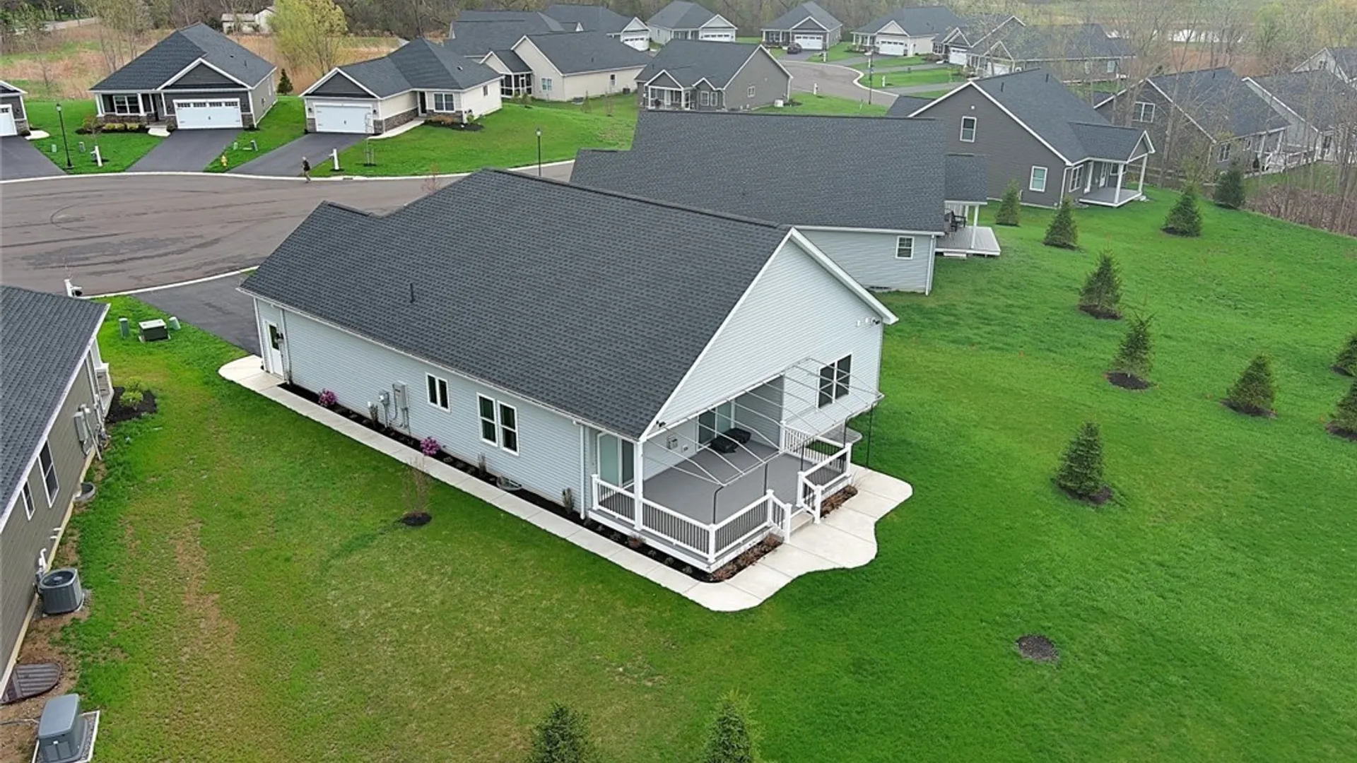 Property at 6385 Boston State Road, Hamburg, NY 14075 5
