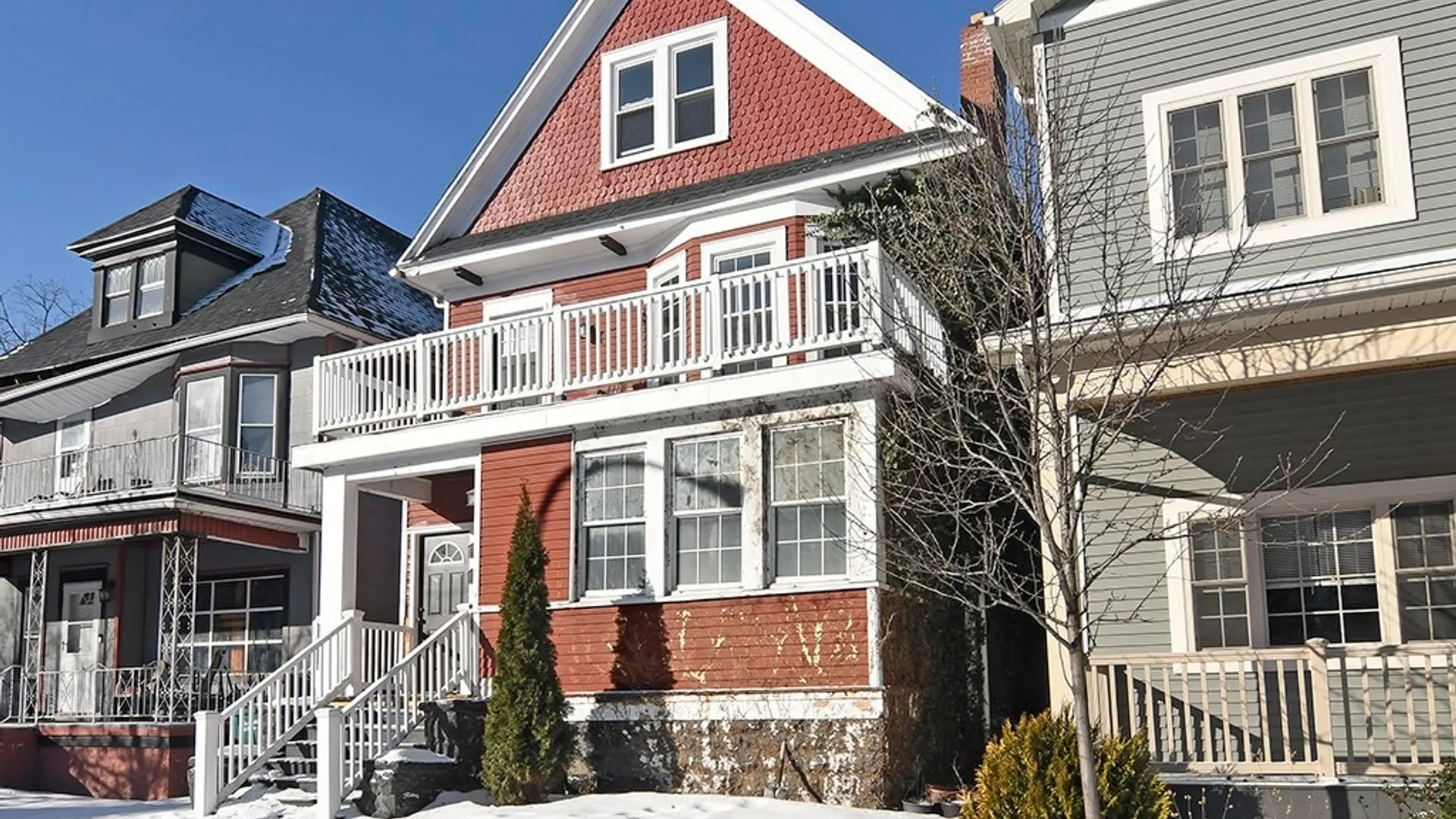 Property at 28 Horton Place, Buffalo, NY 14209 2