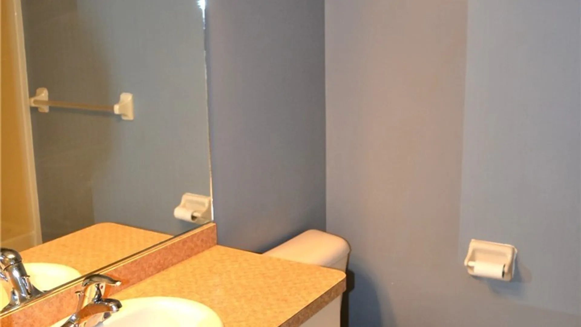 Property at 11 Taylor Court, West Seneca, NY 14224 25