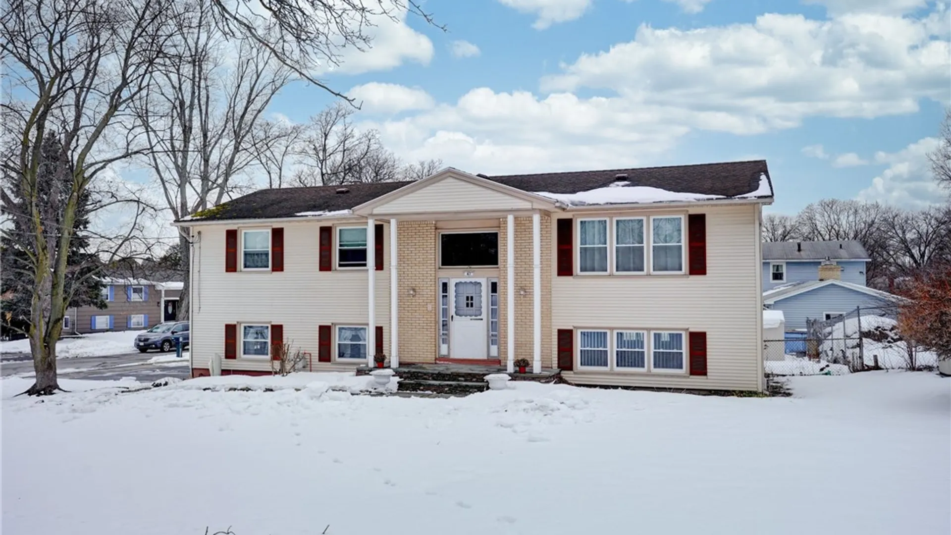 Property at 47 Newport Road, Irondequoit, NY 14622 3