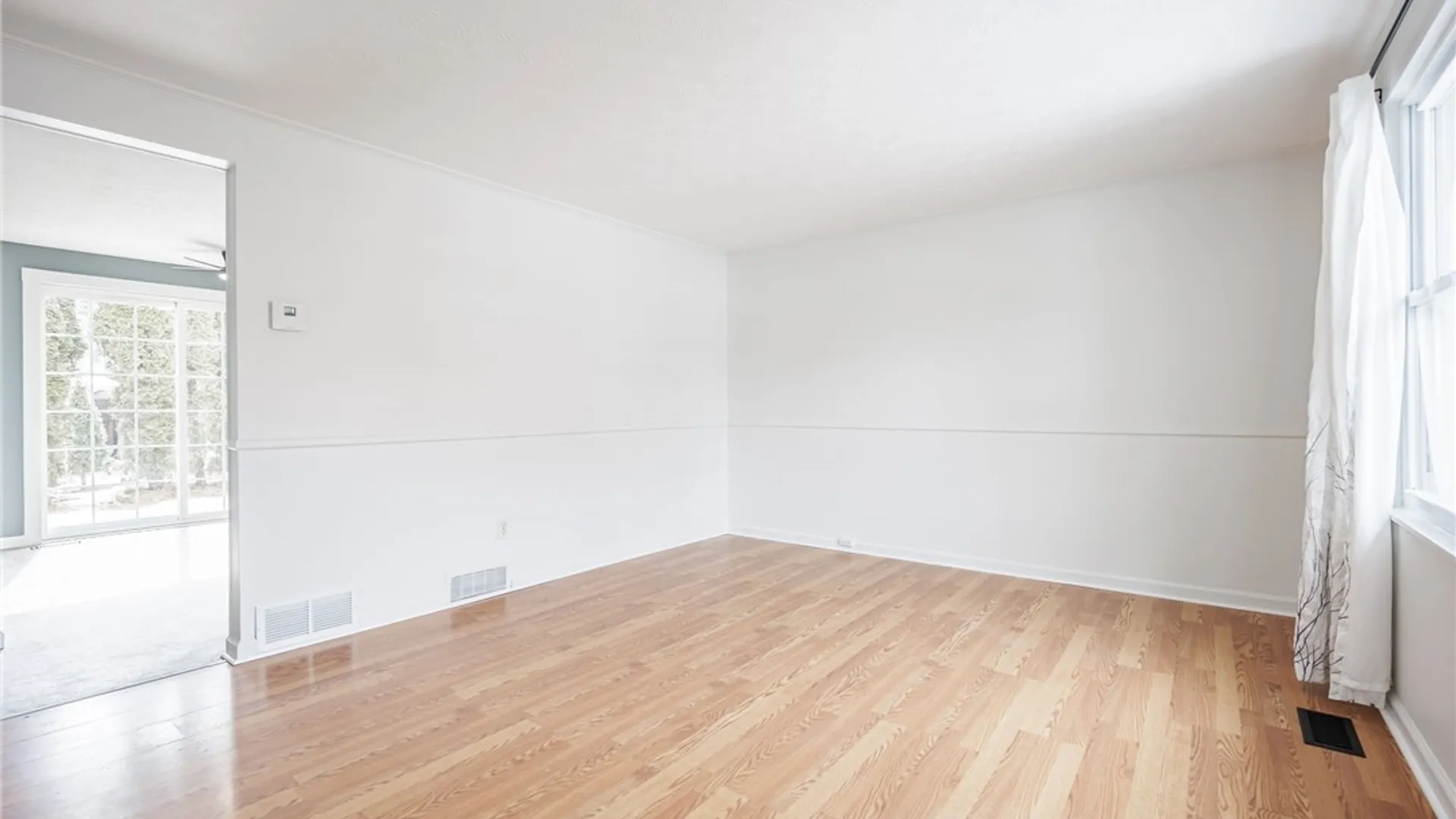 Property at 15 Farmbrook Drive, Farmington, NY 14425 3