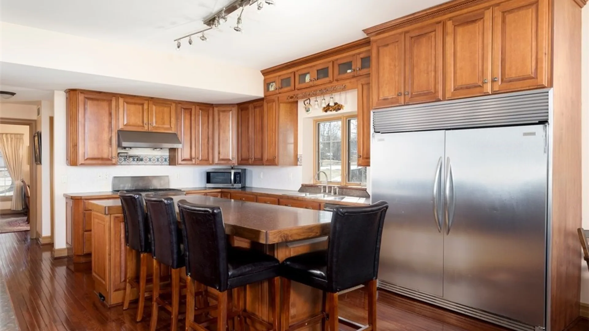 Property at 860 Union Road, West Seneca, NY 14224 14