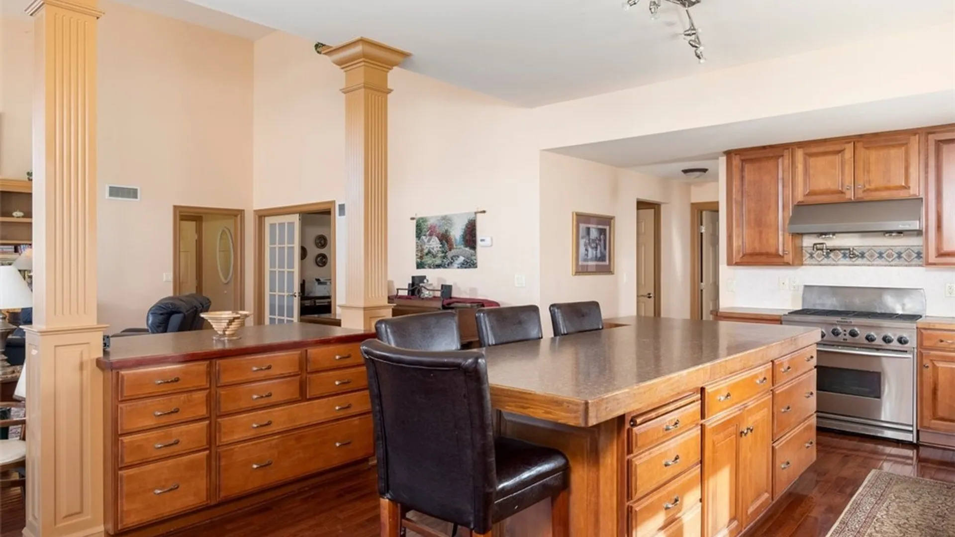 Property at 860 Union Road, West Seneca, NY 14224 15