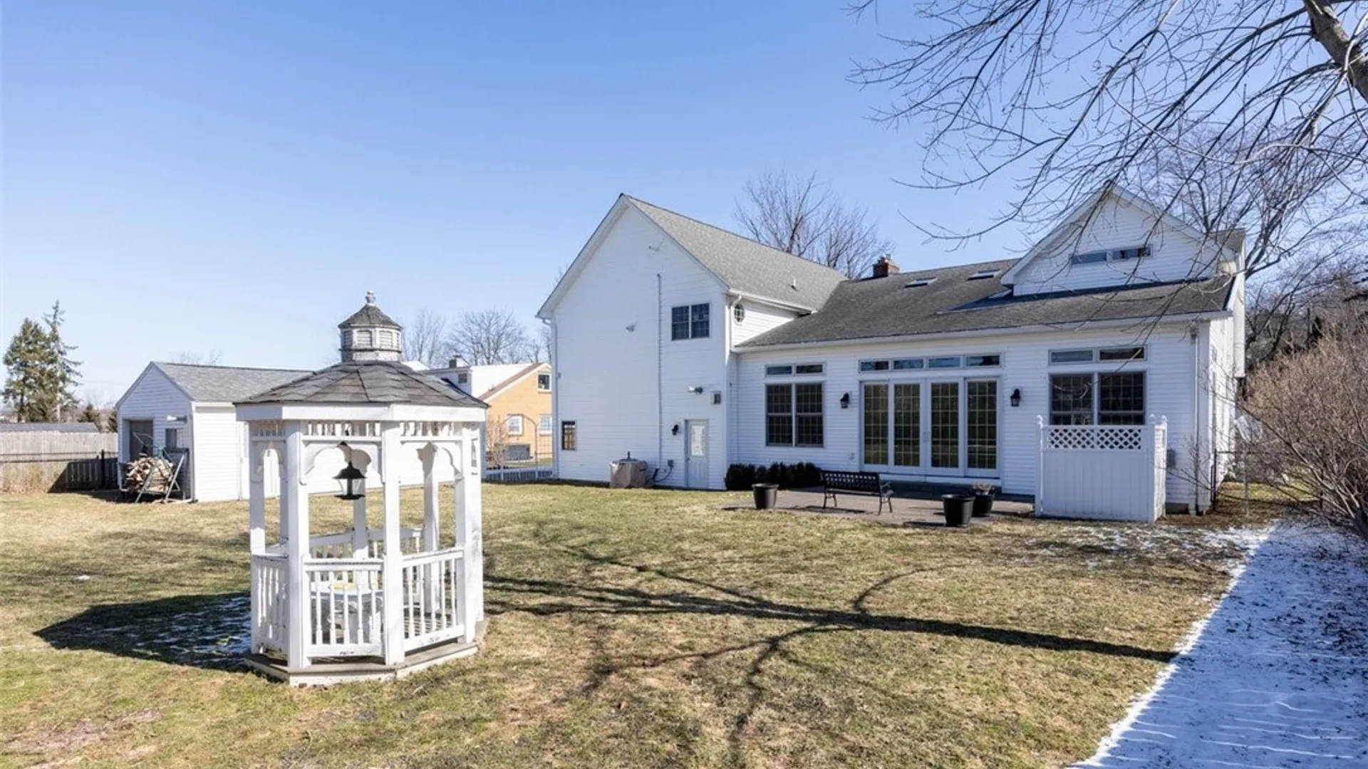 Property at 860 Union Road, West Seneca, NY 14224 2