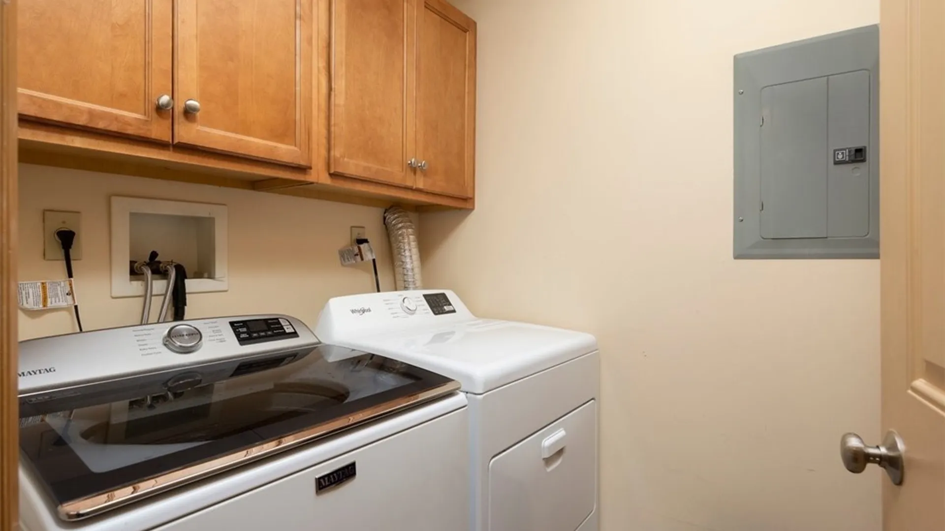 Property at 860 Union Road, West Seneca, NY 14224 32