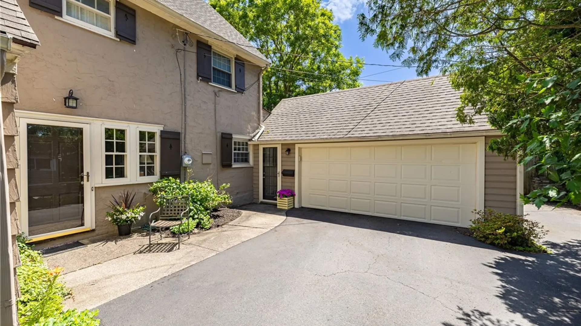 Property at 51 Buffard Drive, Brighton, NY 14610 6