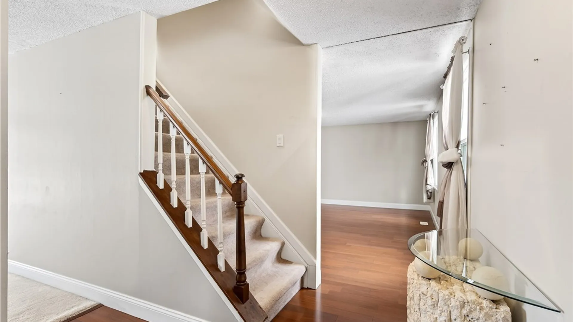 Property at 5007 Overlook, Hamburg, NY 14075 3