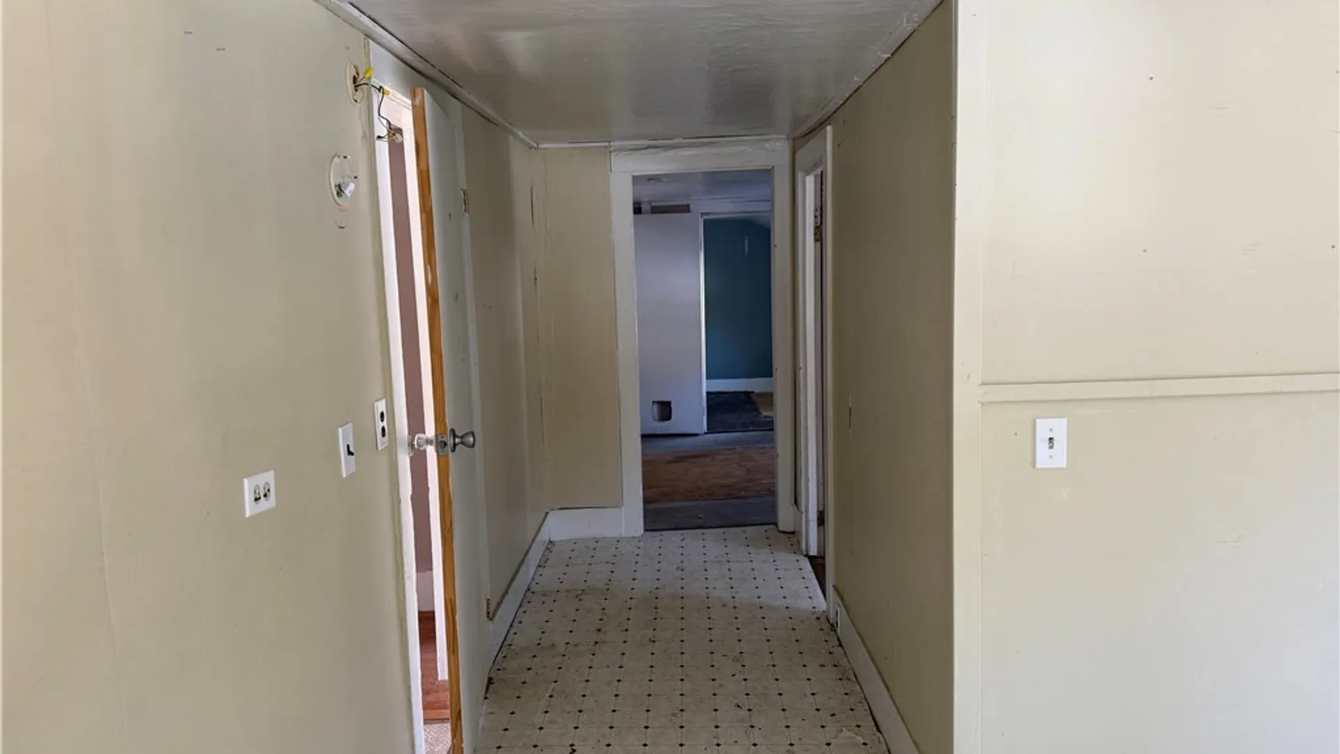 Property at 94 Schuyler Street, Oswego, NY 13126 17