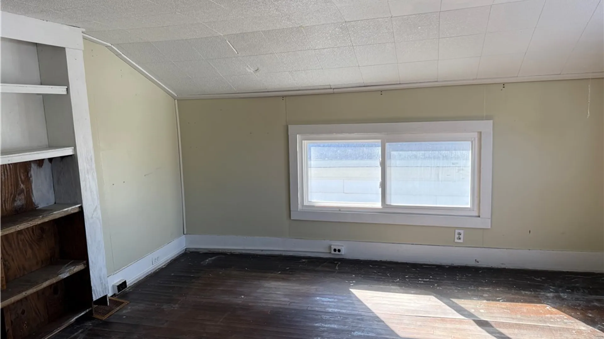 Property at 94 Schuyler Street, Oswego, NY 13126 23