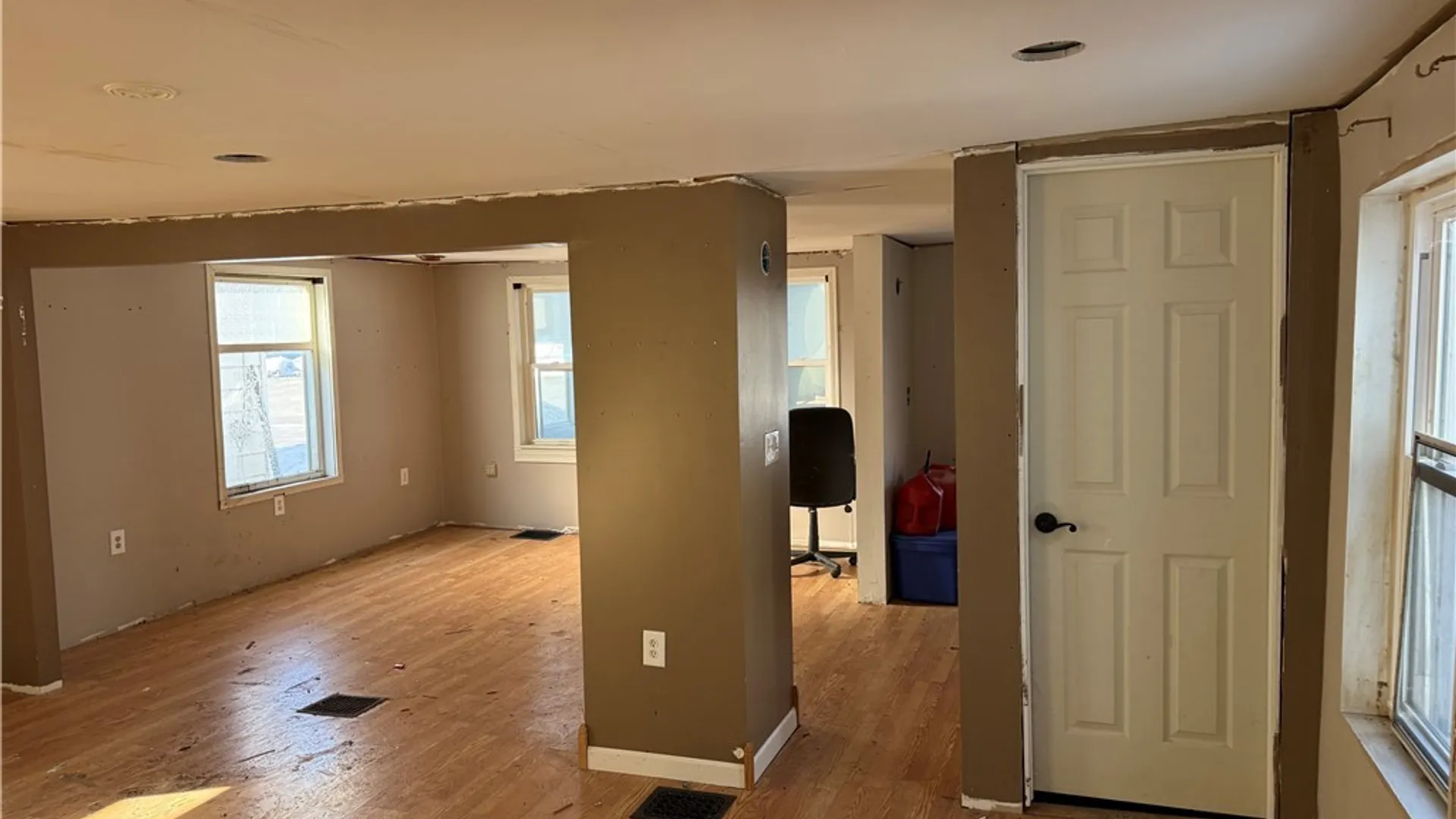 Property at 94 Schuyler Street, Oswego, NY 13126 9