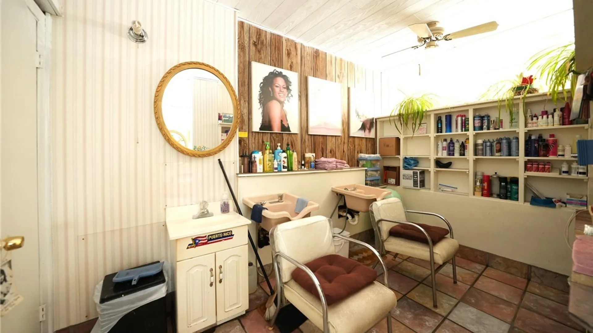 Property at 925 Abbott Road, Buffalo, NY 14220 2