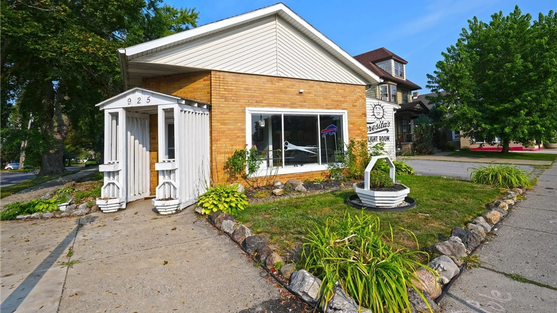 Property at 925 Abbott Road, Buffalo, NY 14220 25