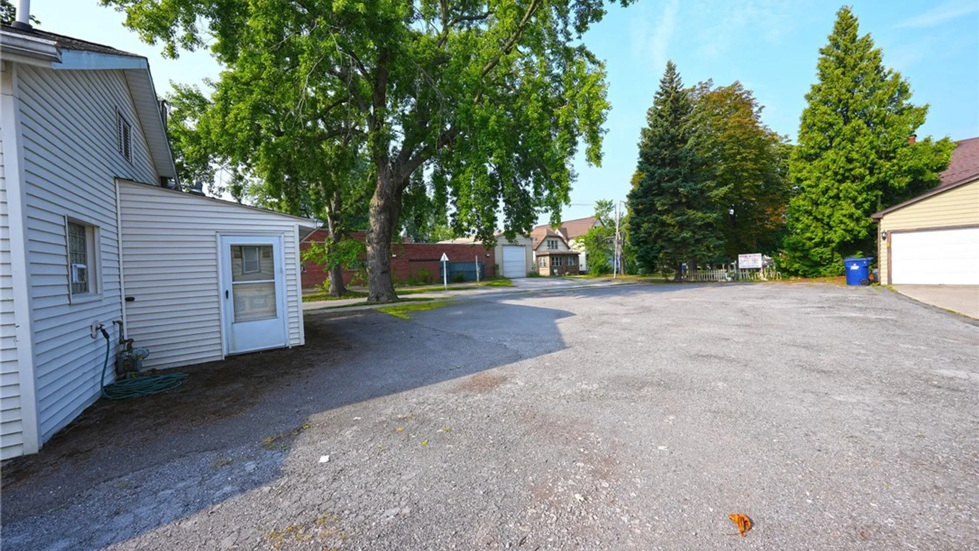 Property at 925 Abbott Road, Buffalo, NY 14220 27