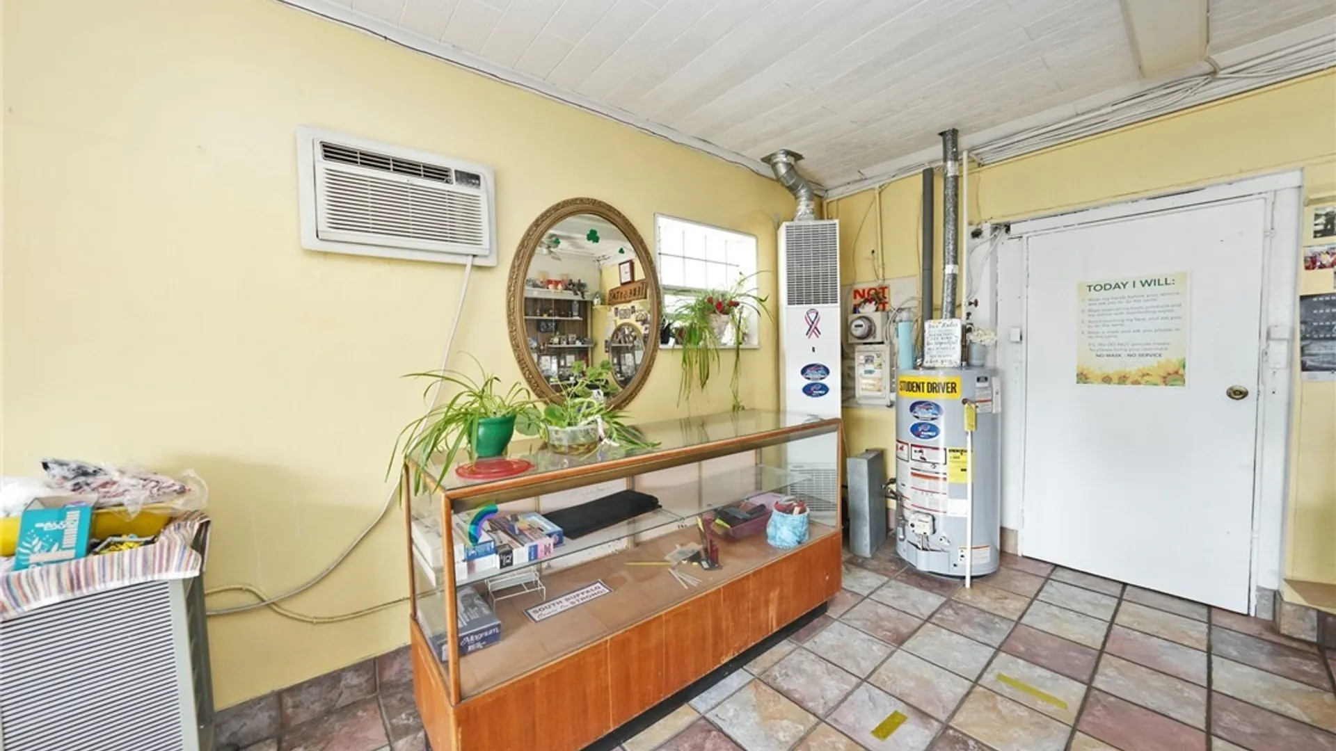 Property at 925 Abbott Road, Buffalo, NY 14220 9