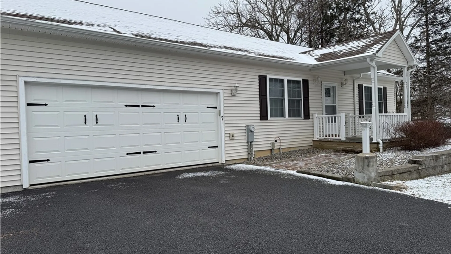 Property at 7 Homestead Avenue, Schroeppel, NY 13135 2