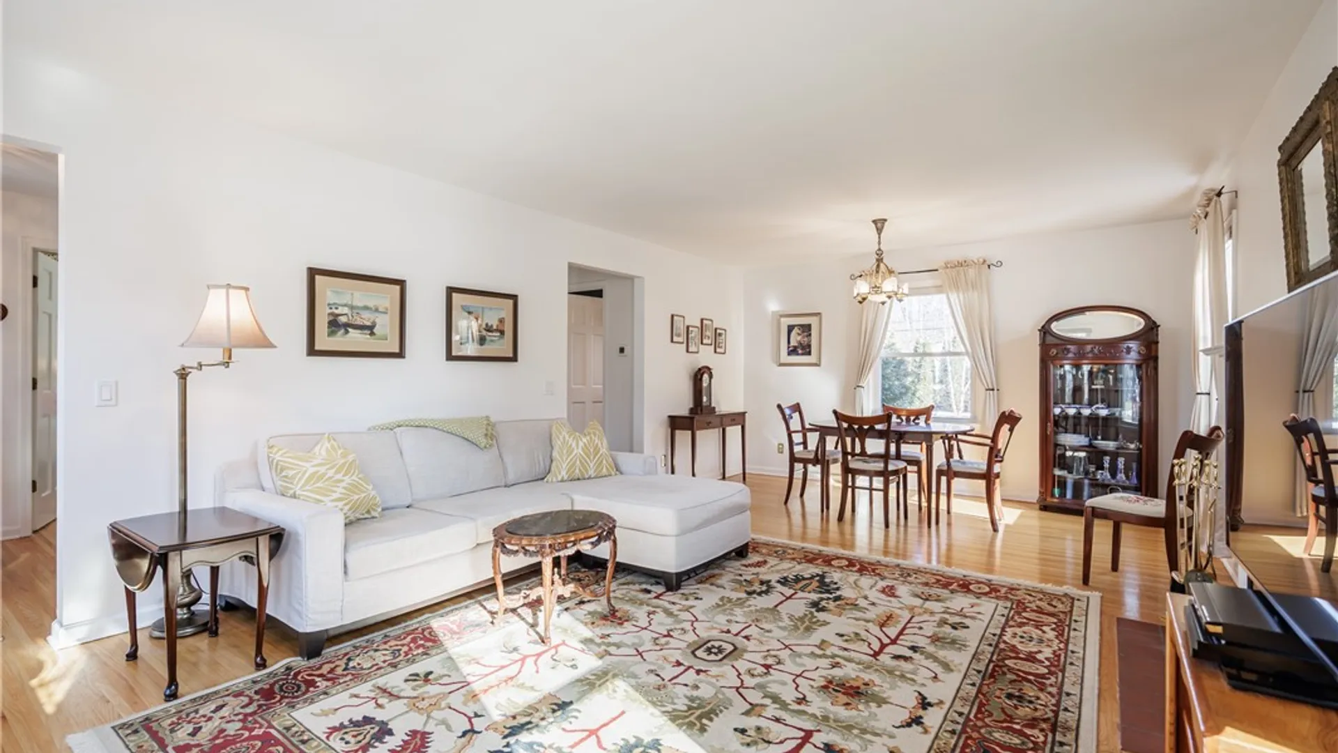 Property at 56 Hunters Lane, Brighton, NY 14618 17