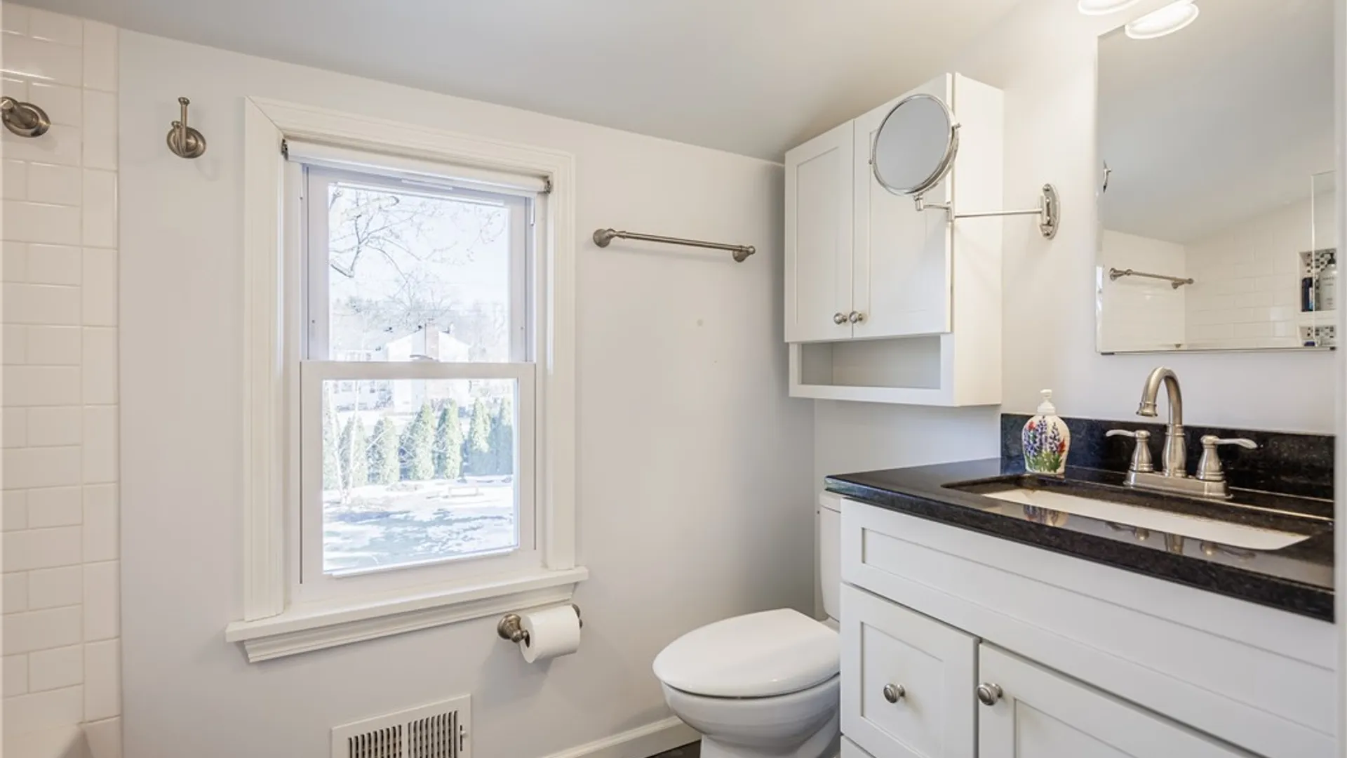 Property at 56 Hunters Lane, Brighton, NY 14618 28