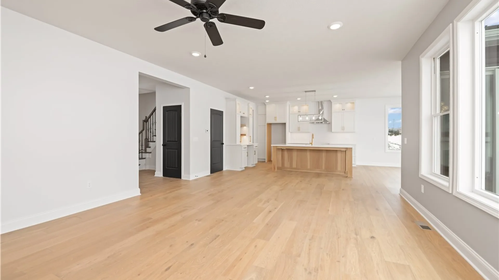 Property at 1009 Via Angelo Custode, Parma, NY 14468 12