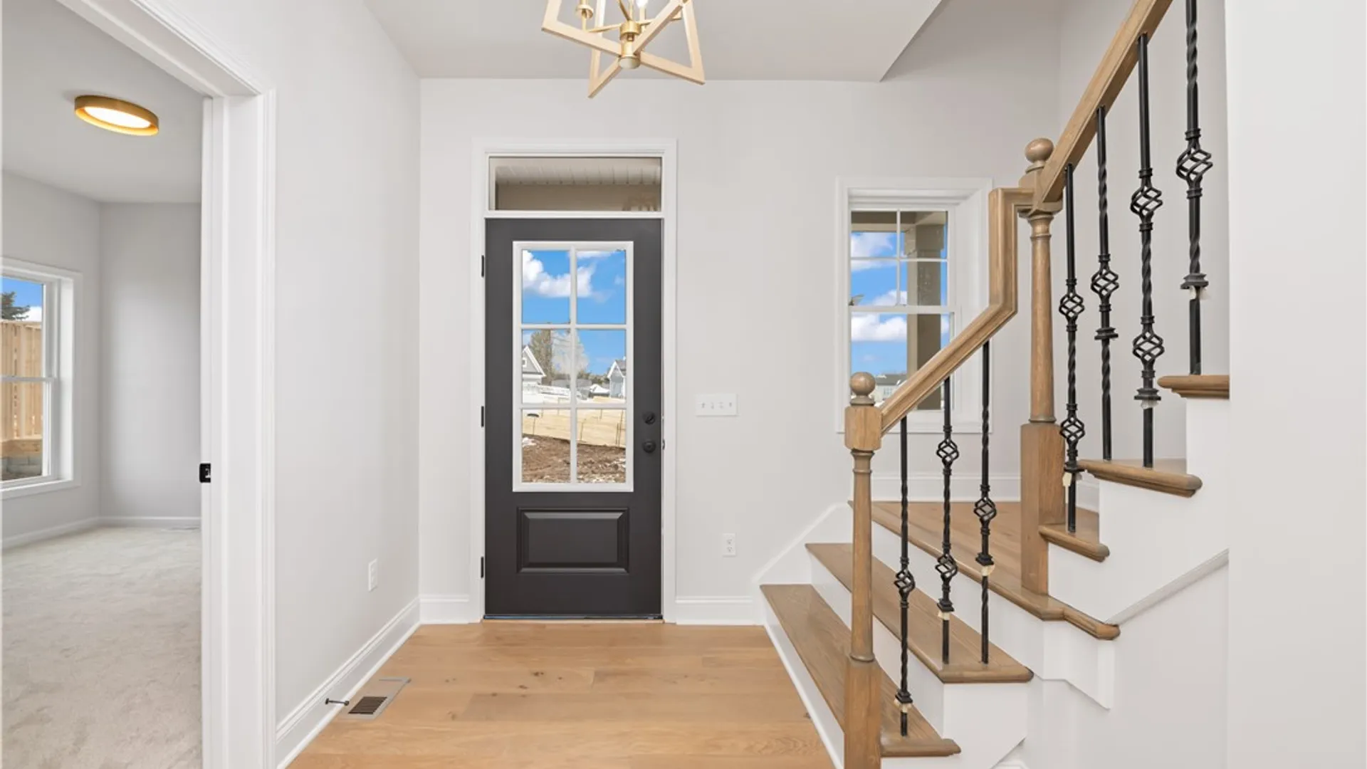 Property at 1009 Via Angelo Custode, Parma, NY 14468 2