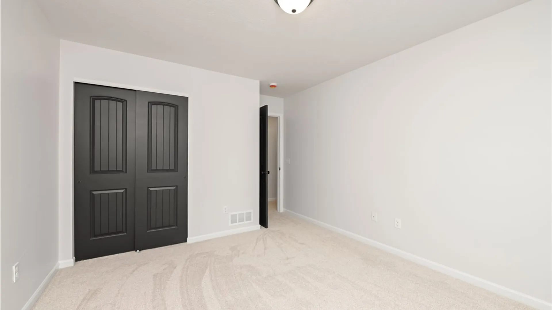 Property at 1009 Via Angelo Custode, Parma, NY 14468 28