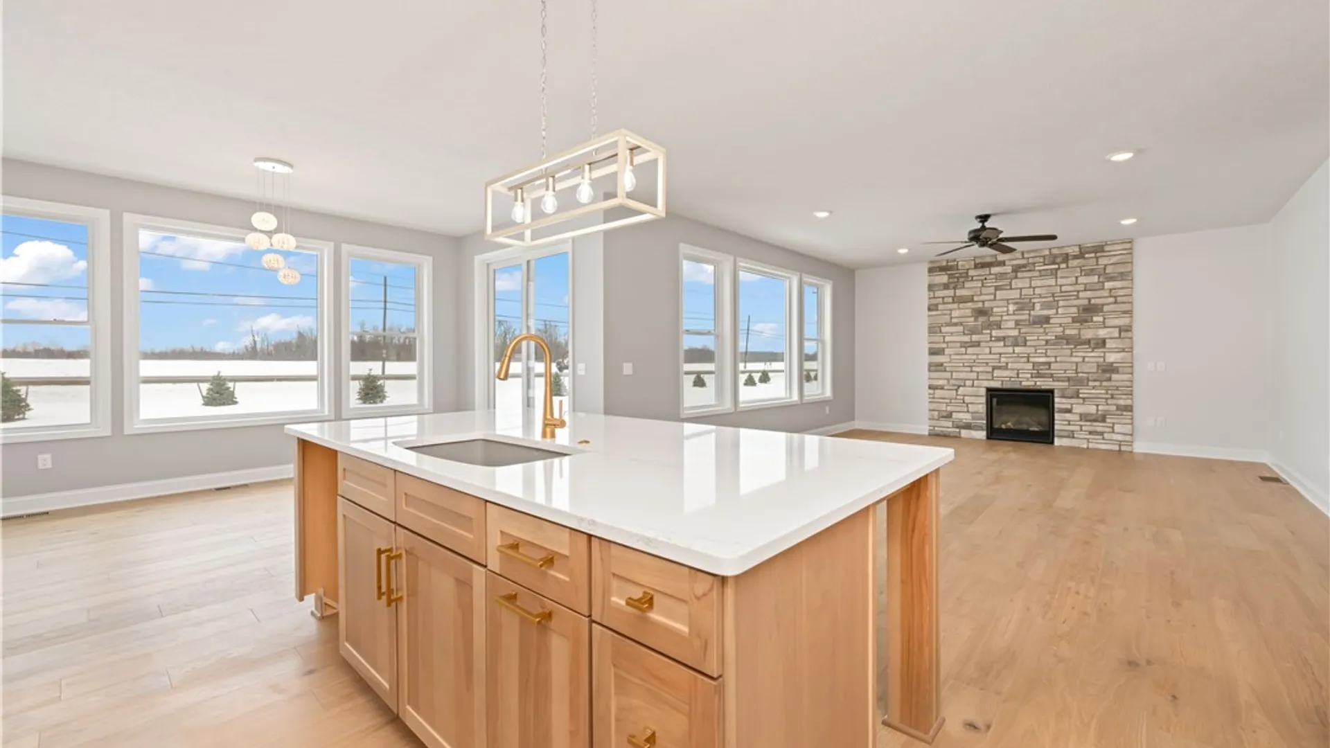 Property at 1009 Via Angelo Custode, Parma, NY 14468 7