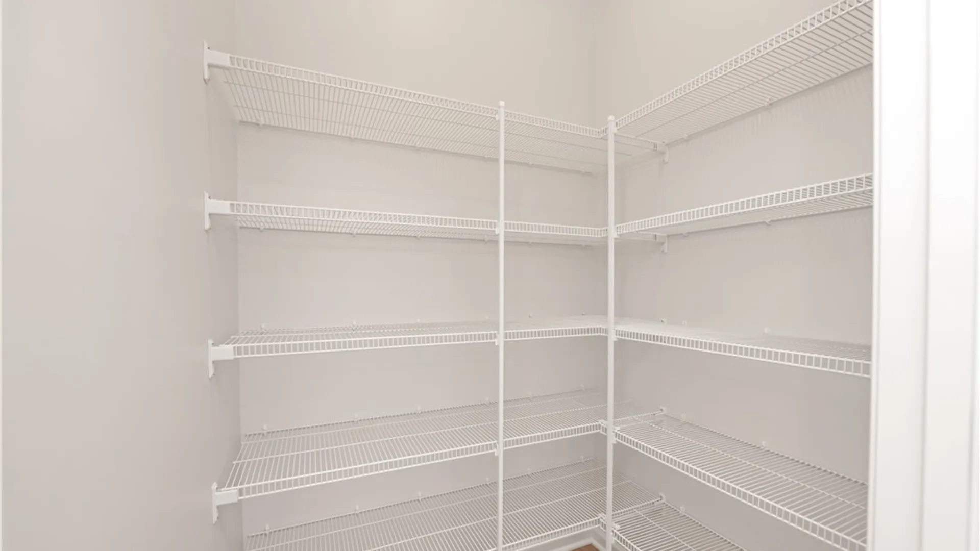 Property at 1009 Via Angelo Custode, Parma, NY 14468 9