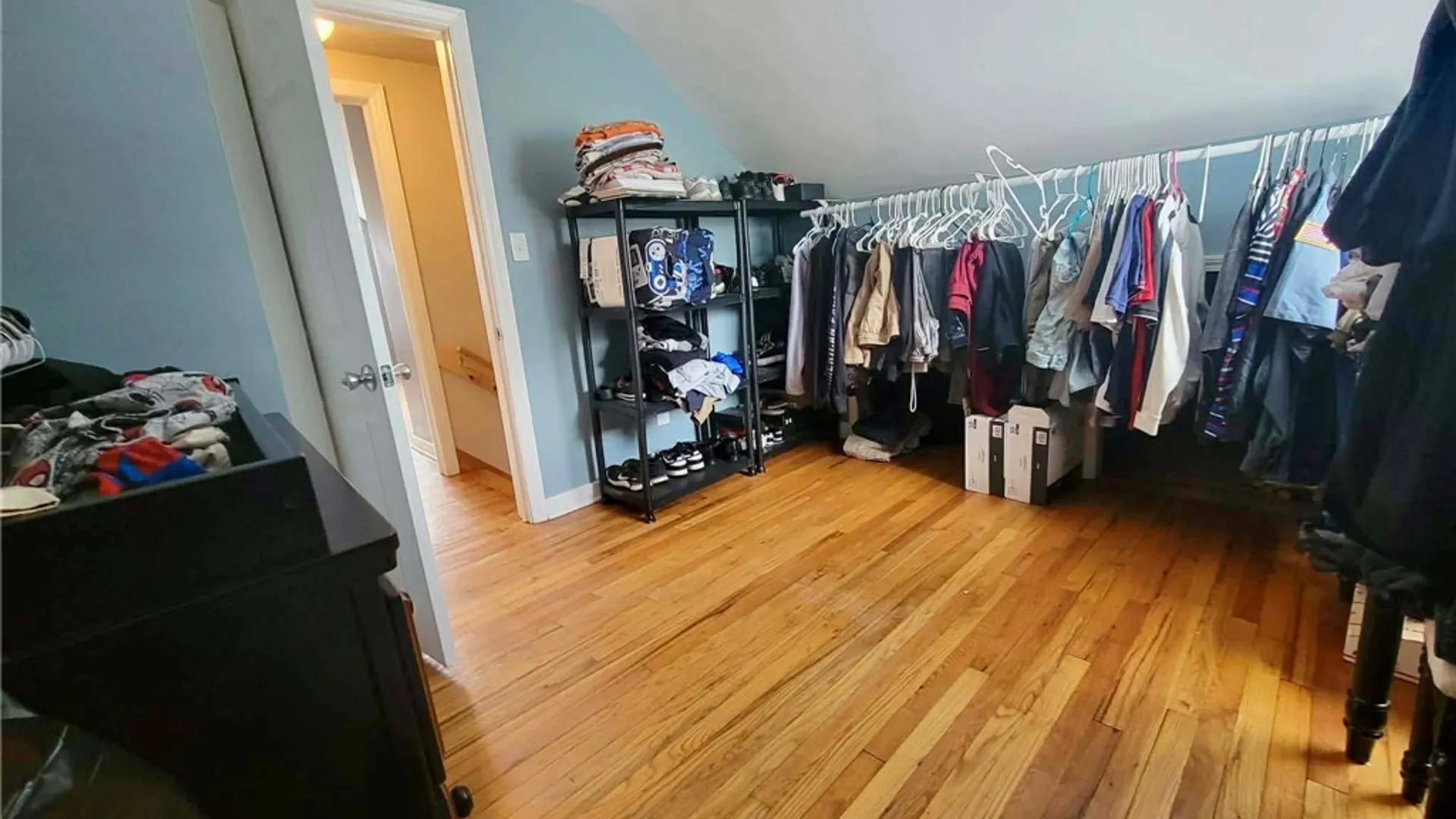 Property at 15 Woodlawn Avenue, Utica, NY 13501 11