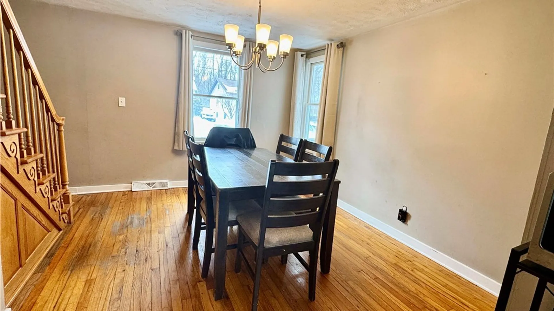 Property at 15 Woodlawn Avenue, Utica, NY 13501 15